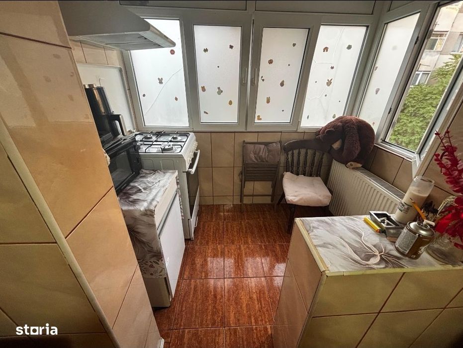 Apartament 3 camere decomandat – zona Rahova