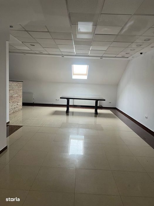 Spatiu comercial - ultracentral + P