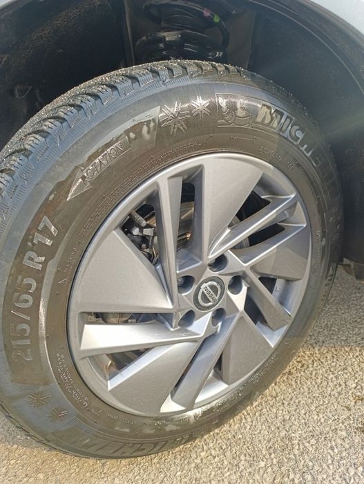 Джанти с гуми за Нисан Кашкай 7jx17,  5x114,3 Отвор 66,1