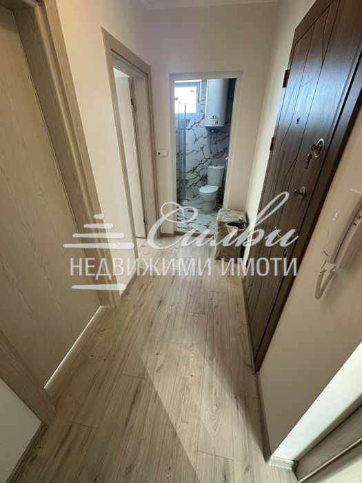 Продава се Тристаен апартамент в Шумен, Добруджански - 93 кв.м за 1525 €/кв.м - Снимка #12