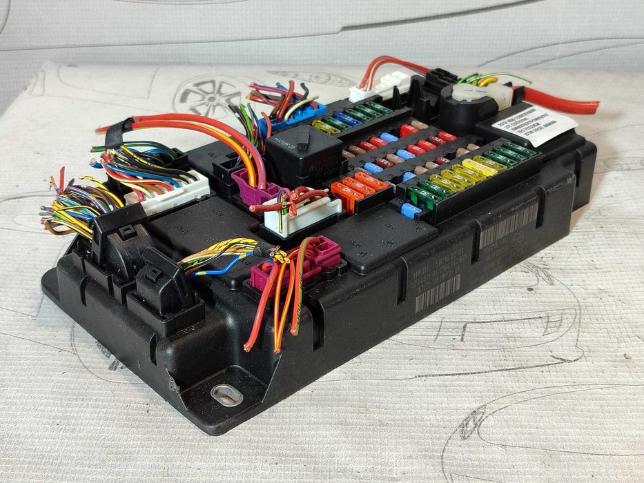 Modul panou siguranțe Mini Cooper Countryman R60 1.6 Diesel Cod: 61.35 9811672-01 2012 / [2011-2016] (5F3)