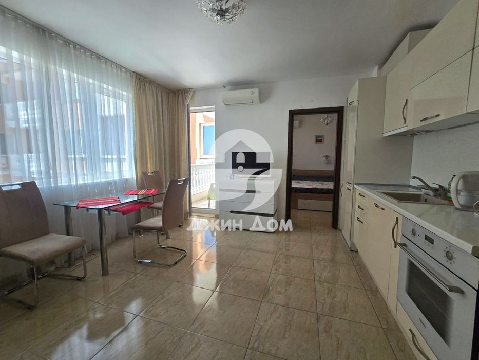 Продава се Двустаен апартамент в к.к. Слънчев бряг - 55 кв.м за 1328 €/кв.м - Снимка #2