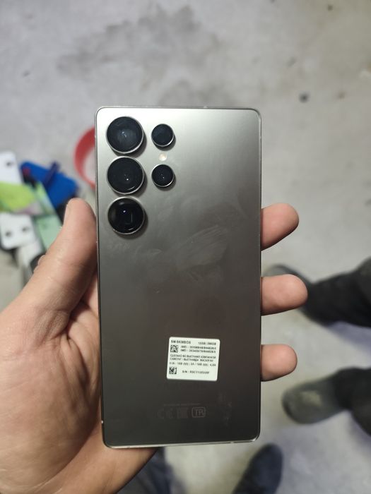 Samsung 25 ultra holati ideal