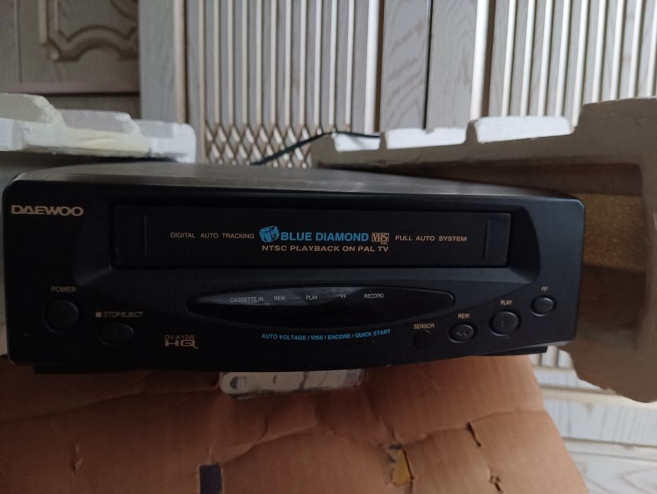 Видео магнитофон кассетный