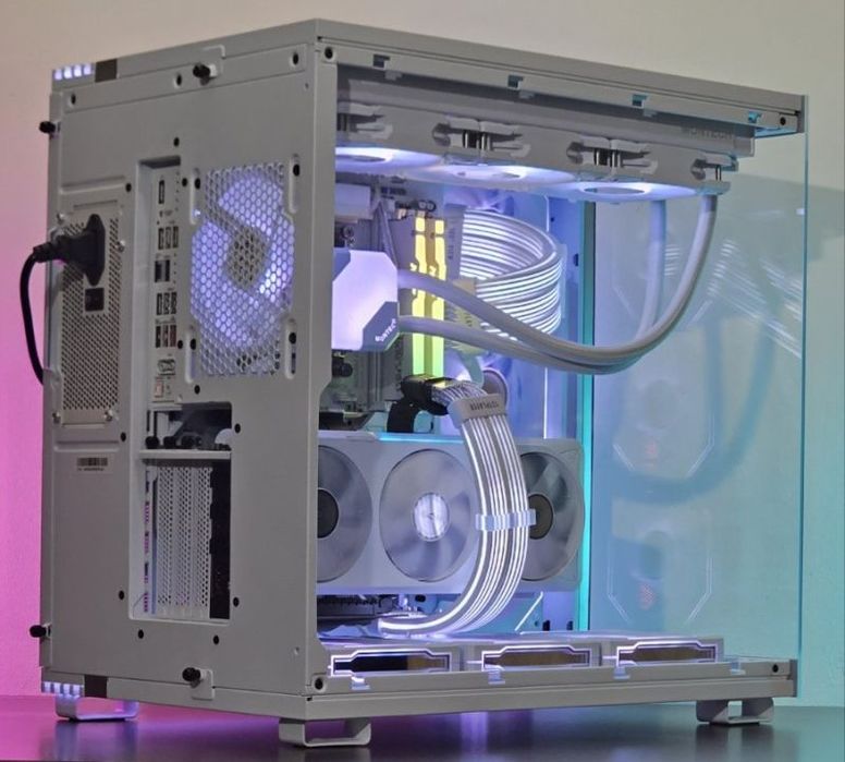 RTX5070 / Ryzen 7 7800X3D / 32GB DDR5 / 1TB NVMe DR5070700X3D-1 НОВ