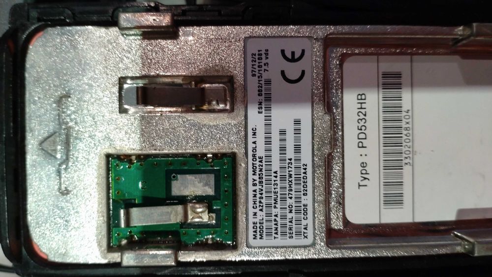 Stații radio emisie recepție UHF Motorola GP600 militare.