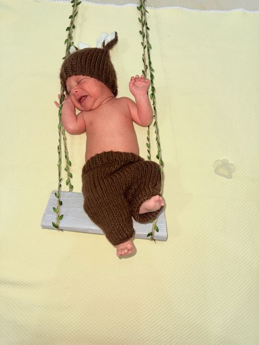 Продам костюмы для  фотосессии новорожденного