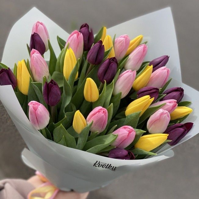 Готовые букеты тюльпанов с доставкой