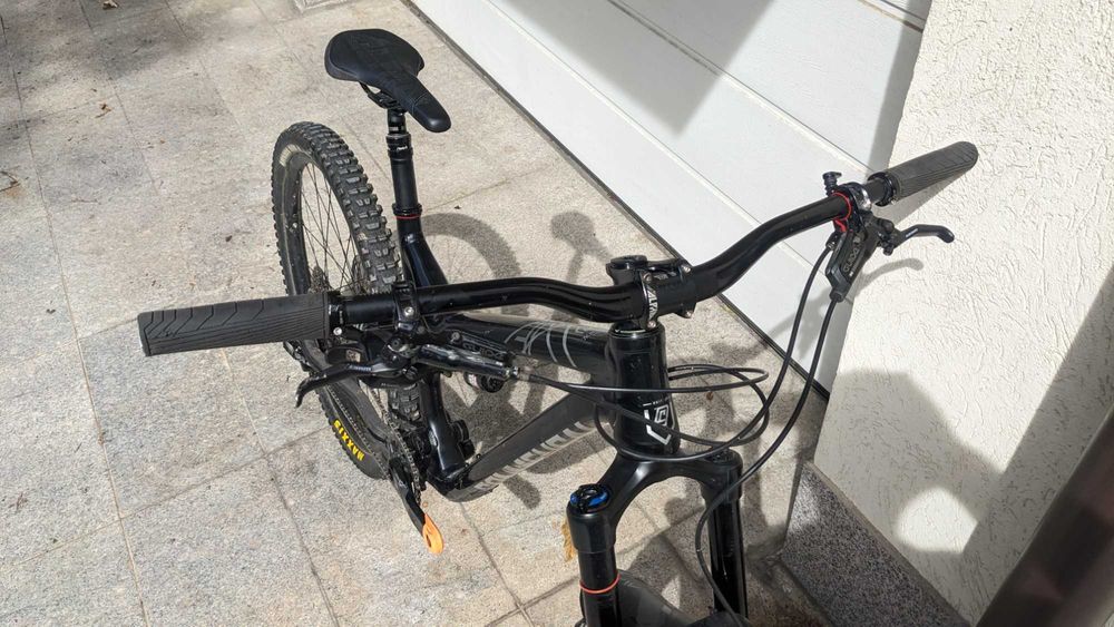 Commencal Meta AM V4.2, размер М - ендуро 27.5"