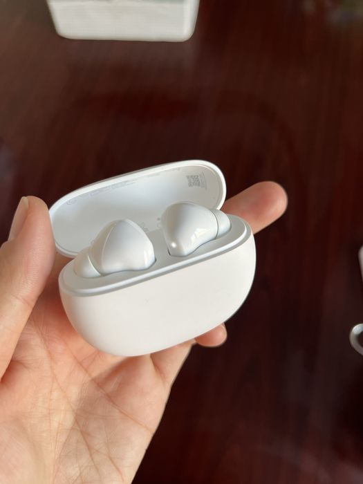 Наушники Redmi в хорошем состоянии