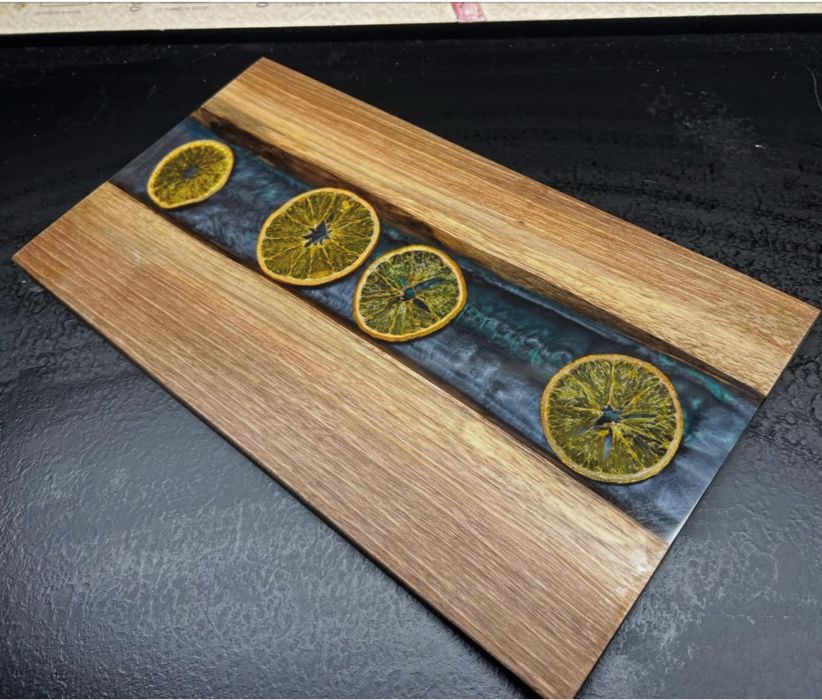 Уникални дъски за рязане и сервиране на мезета от орех и дъб