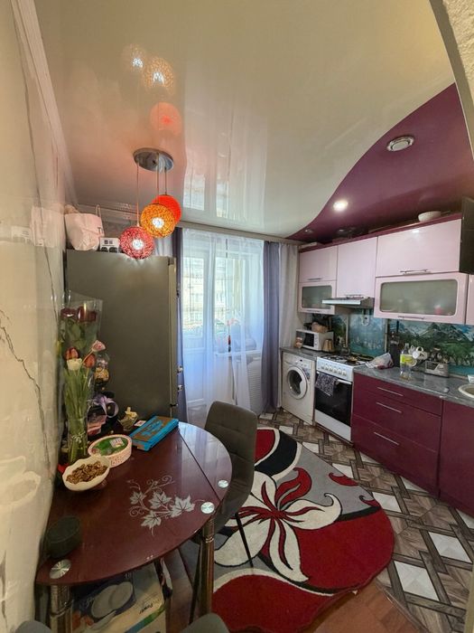 В продаже 2х ком квартира 4/5