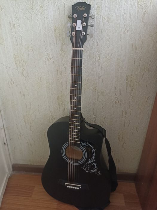 Классическая Акустическая Гитара