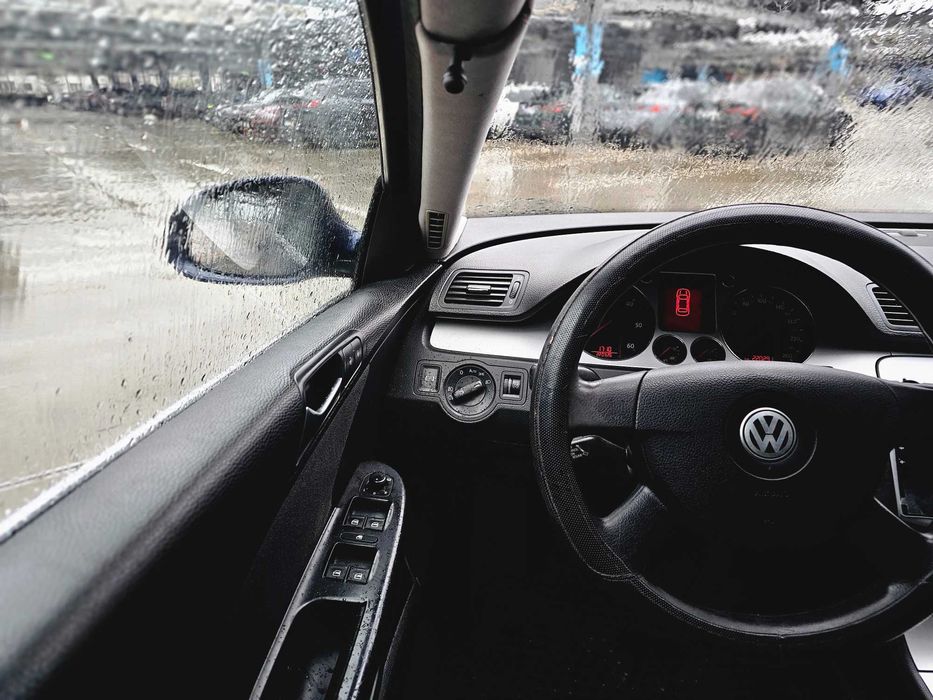 Volkswagen Passat B6 - 2008 - 2.0 TDI - 140cp - DSG - 220.000km