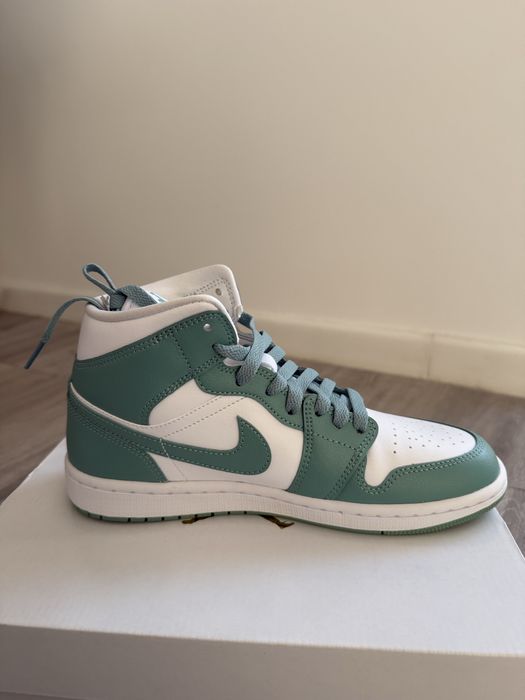 Air Jordan 1 Mid Cannon - Mărimea 39 - Noi