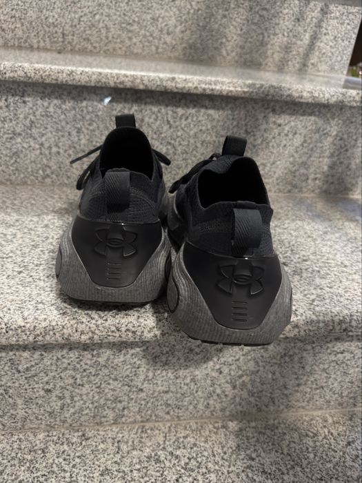 Under Armour phantom 4