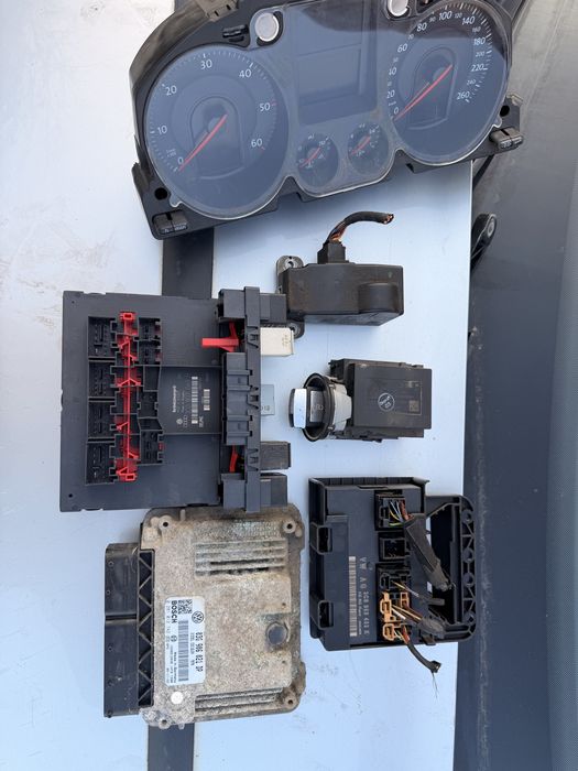 Kit chit pornire ceasuri ECU BCM contact blocator vw passat b6 motor 1.9 BKC 105 cai 5 trepte