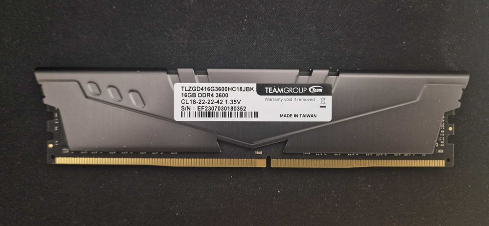 ASUS ROG STRIX RTX 2080 Ti – aproape RTX 3070, perfect gaming/CAD