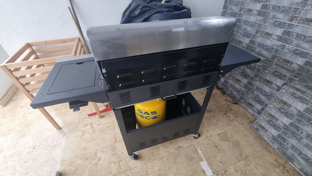 Grătar Gaz GrillMeister 4+1 arzătoare (include Husă TopCrown) - functional