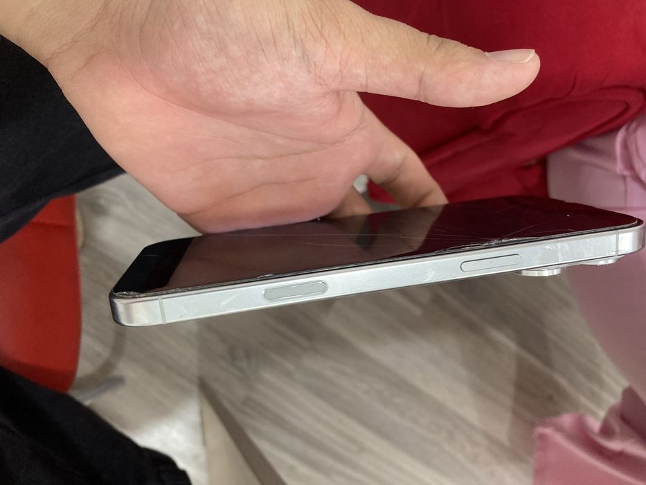 Iphone 16 pro max обмен на 16 pro с доплатой