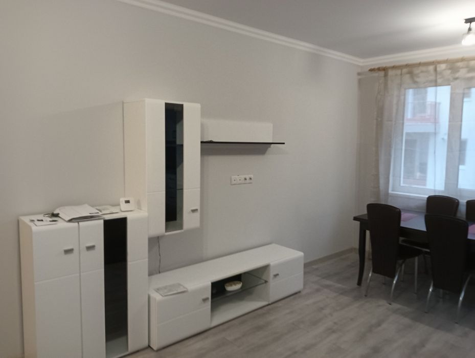 Apartament de închiriat