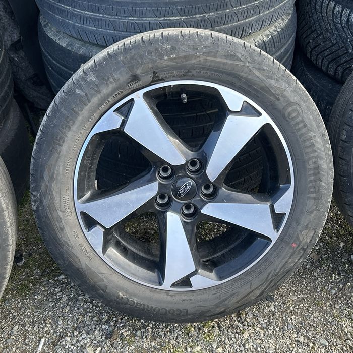 5x108 / 215/55/17 Ford Гуми с джанти