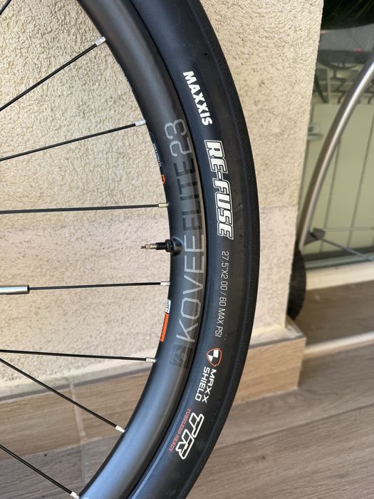 Roti carbon 27.5 Bontrager Kovee Elite 23