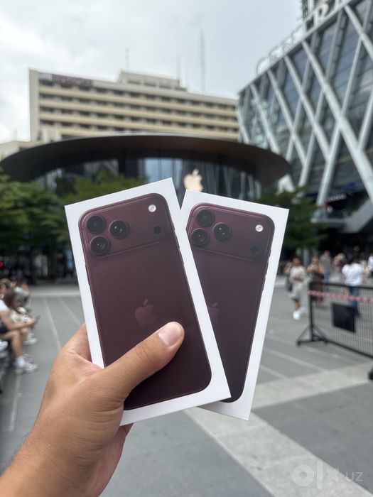 Iphone 18 pro max 256 cherry qizil rangi simkartali + e-sim oqiydi