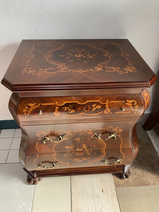 Comoda Lemn Masiv Intarsii Bronz Gheare Leu Vintage