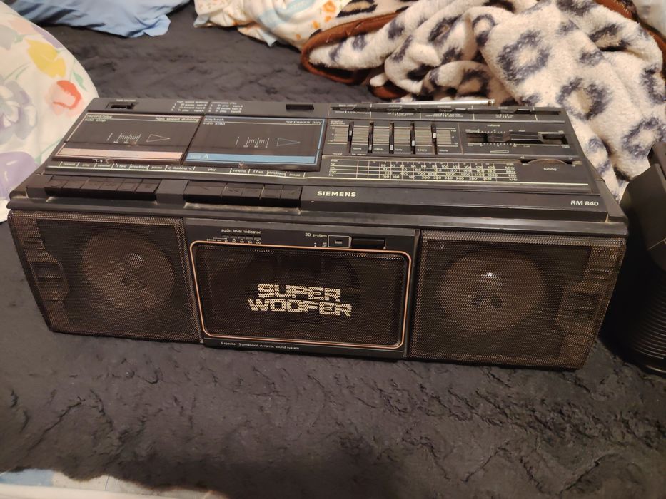 Vind radiocasetofoane