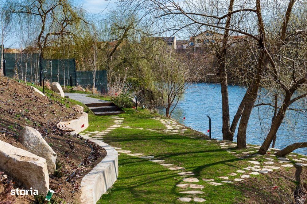 Pipera: Apartament cu 2 camere deosebit, cu vedere catre lac!