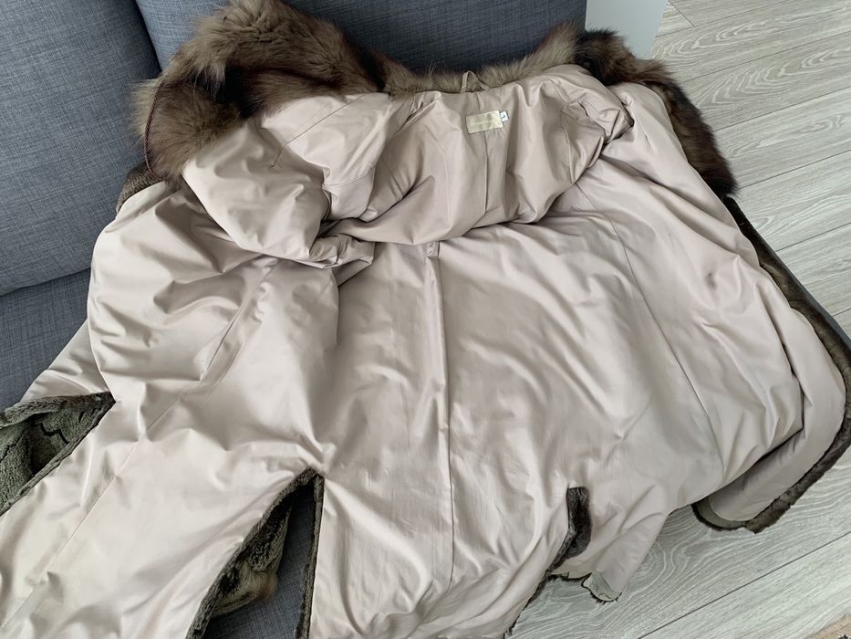 Шуба бобер, воротник-капюшон - соболь