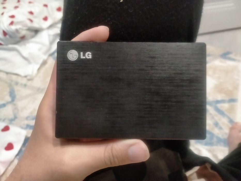 Внешний портативный жесткий диск LG XE3 Smart Pro S 500 ГБ USB 3.0 рез