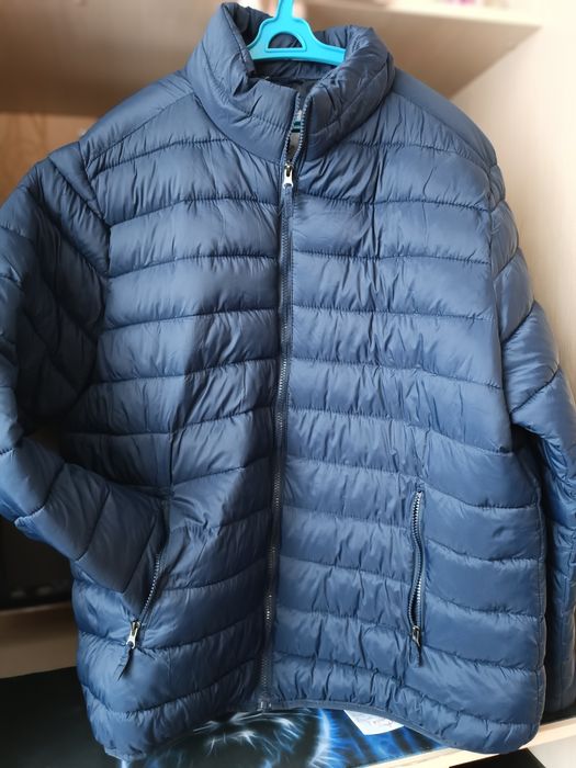 Продам куртку  новая