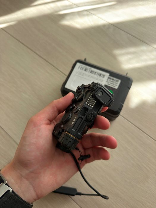 Продавам wadsn лцу лазер(eotech ogl) реплика
