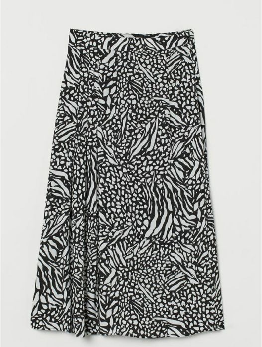 Rochii+ fuste diferite modele și marimi!