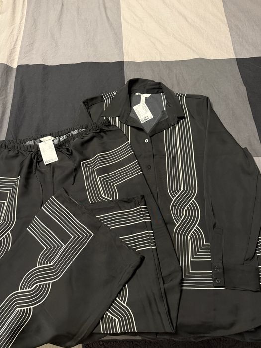 ПРОМОЦИЯ!!!Дамски костюм с дълъг ръкав  H&M