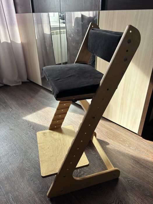 Растущий стул для детей.