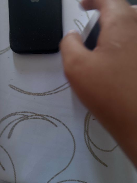 Продаю İphone 17