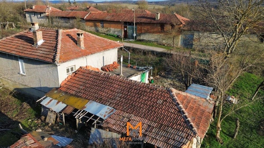 Продажба Къща гр. Севлиево - с. Малки Вършец 69m² и двор 980m²
