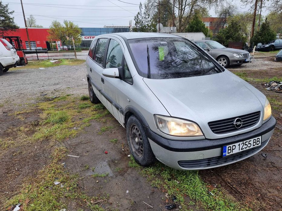 Опел зафира 2.0 дизел само на части