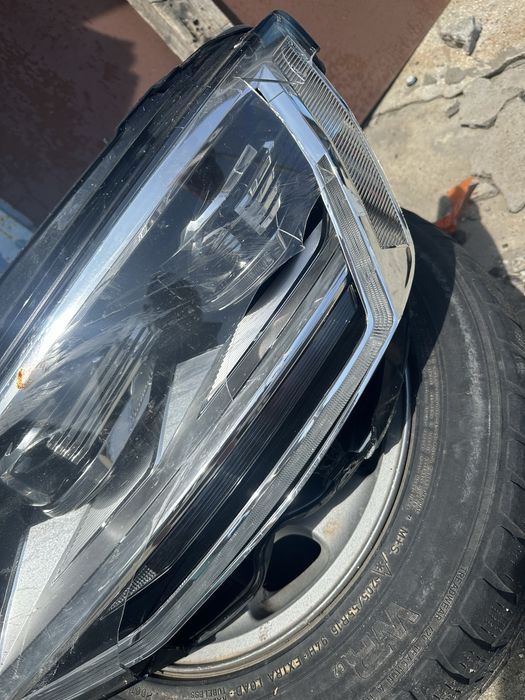 Vw Multivan 2015 ляв фар за Части