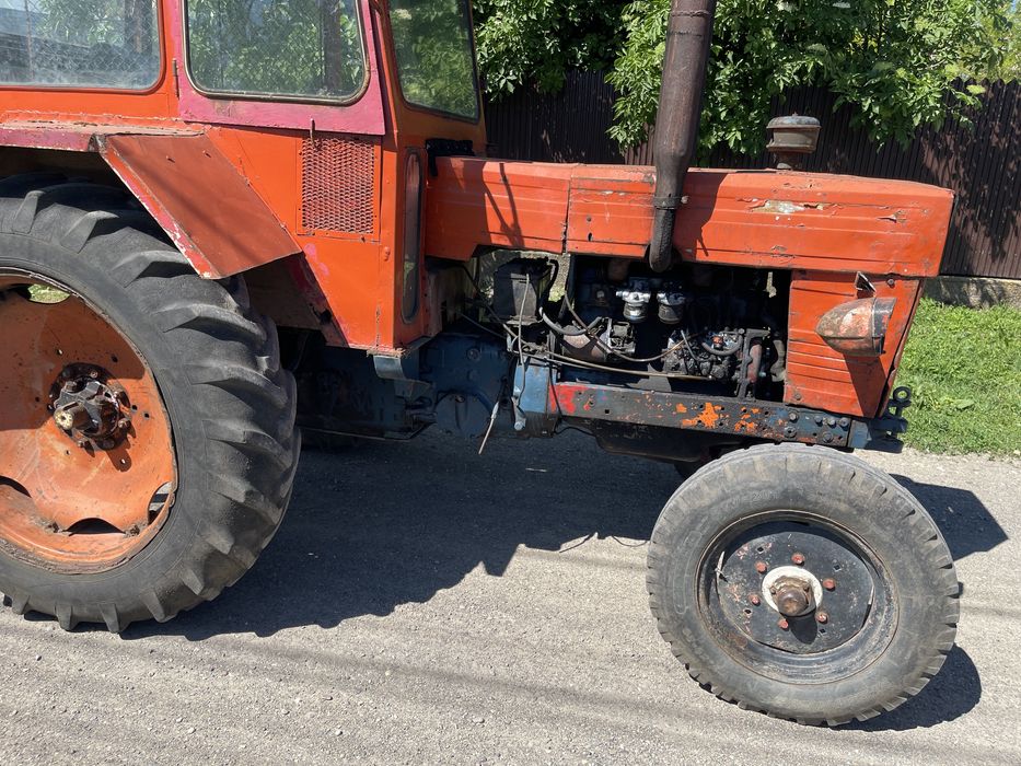 Tractor u650.