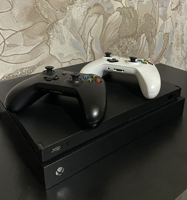 Продам Xbox One x