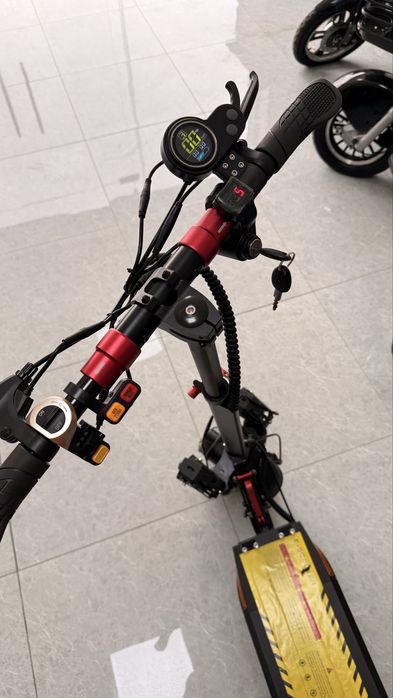 Электро самокат новый!!!