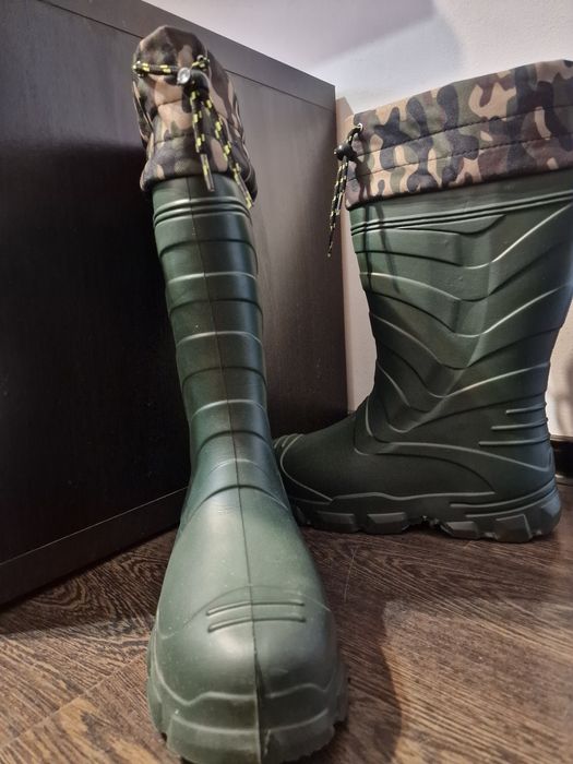 Cizme termoizolante  EVA nr. 42 si 45