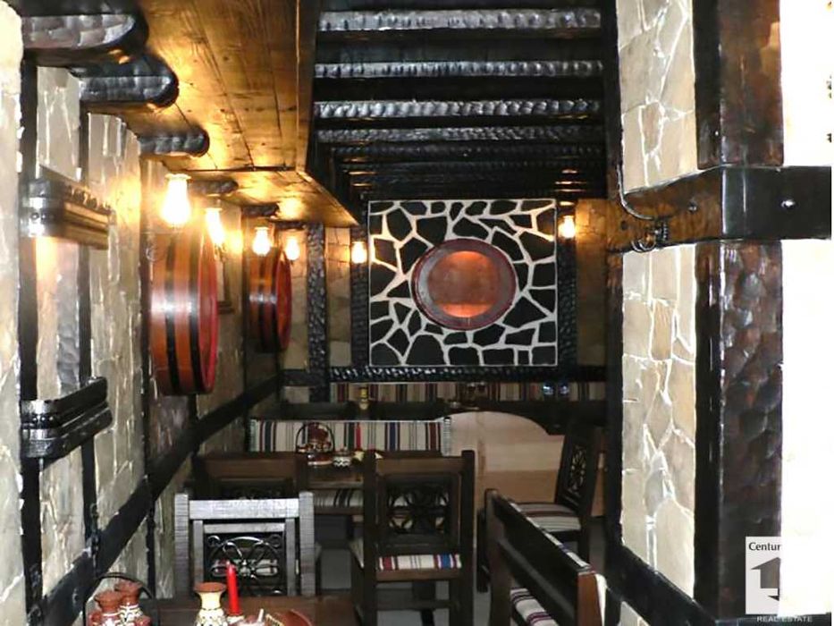 Продава се Заведение в Велико Търново, Център - 114 кв.м за 1360 €/кв.м - Снимка #2