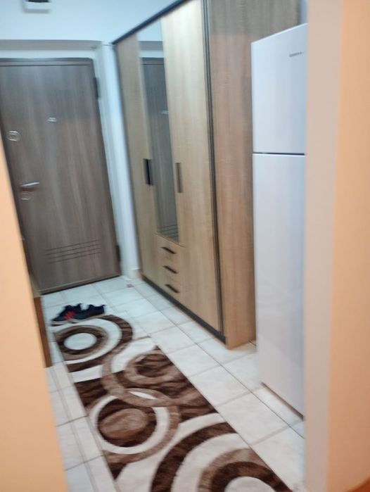 Închiriez apartament 2 camere