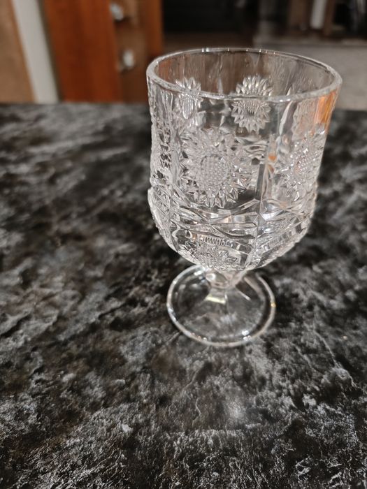 Срочно продам бокалы