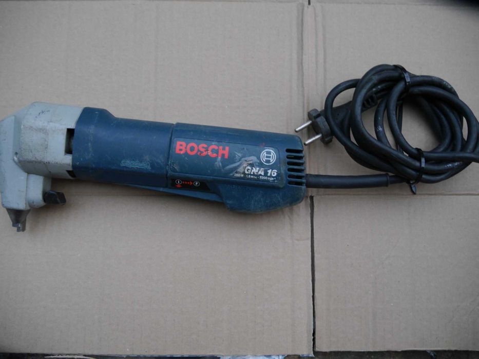 Bosch GNA 16 rontaitor tabla Lindab   lovit